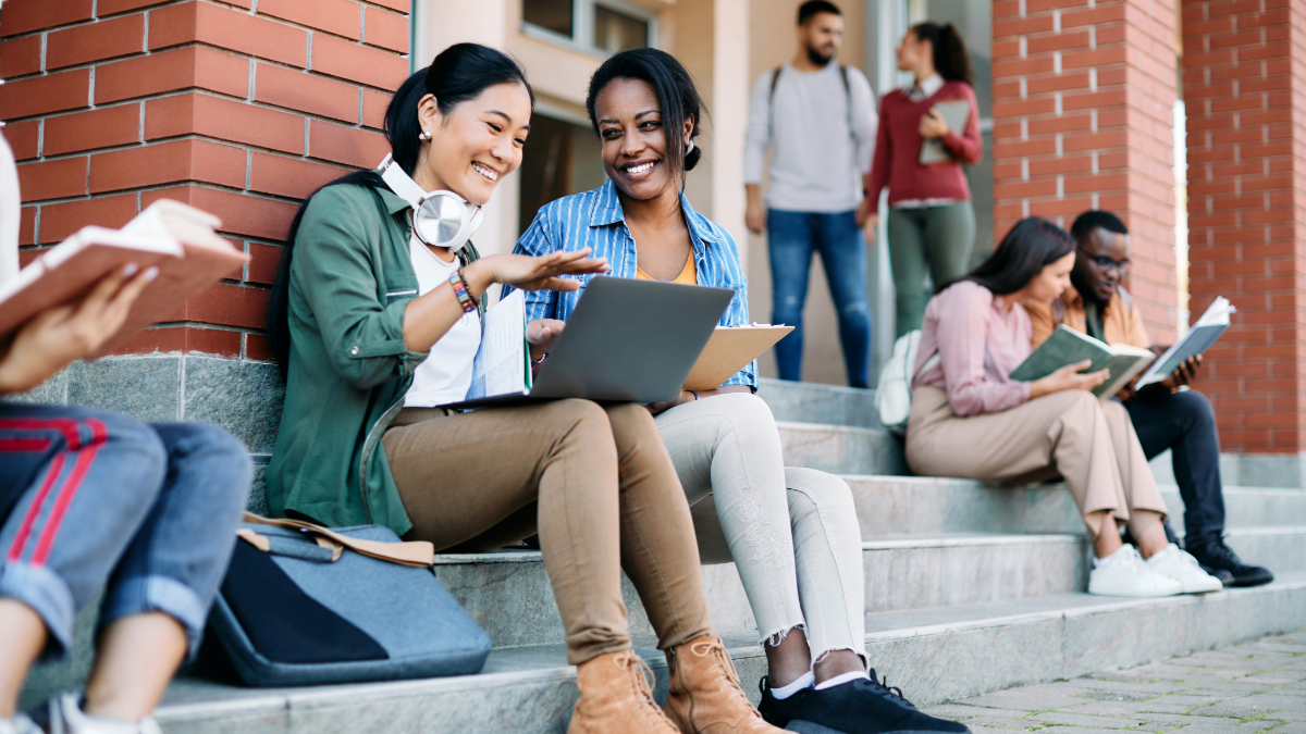 kinh nghiệm chọn mua laptop sinh viên