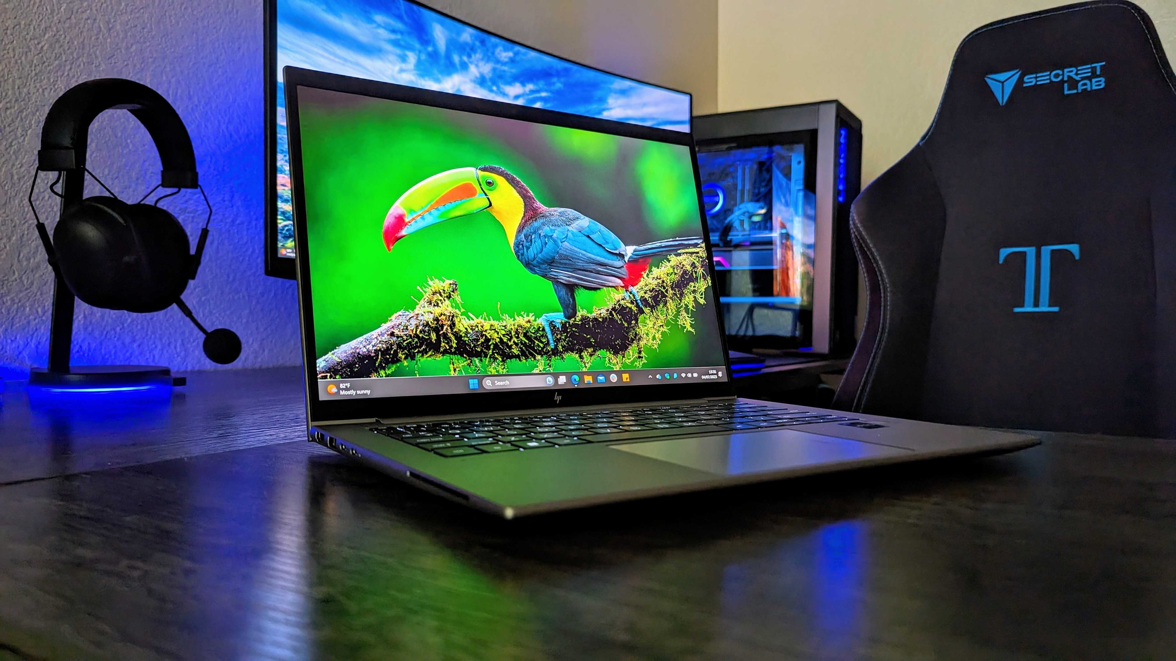 chọn màn hình Full HD khi mua máy học thiết kế 2d 3d