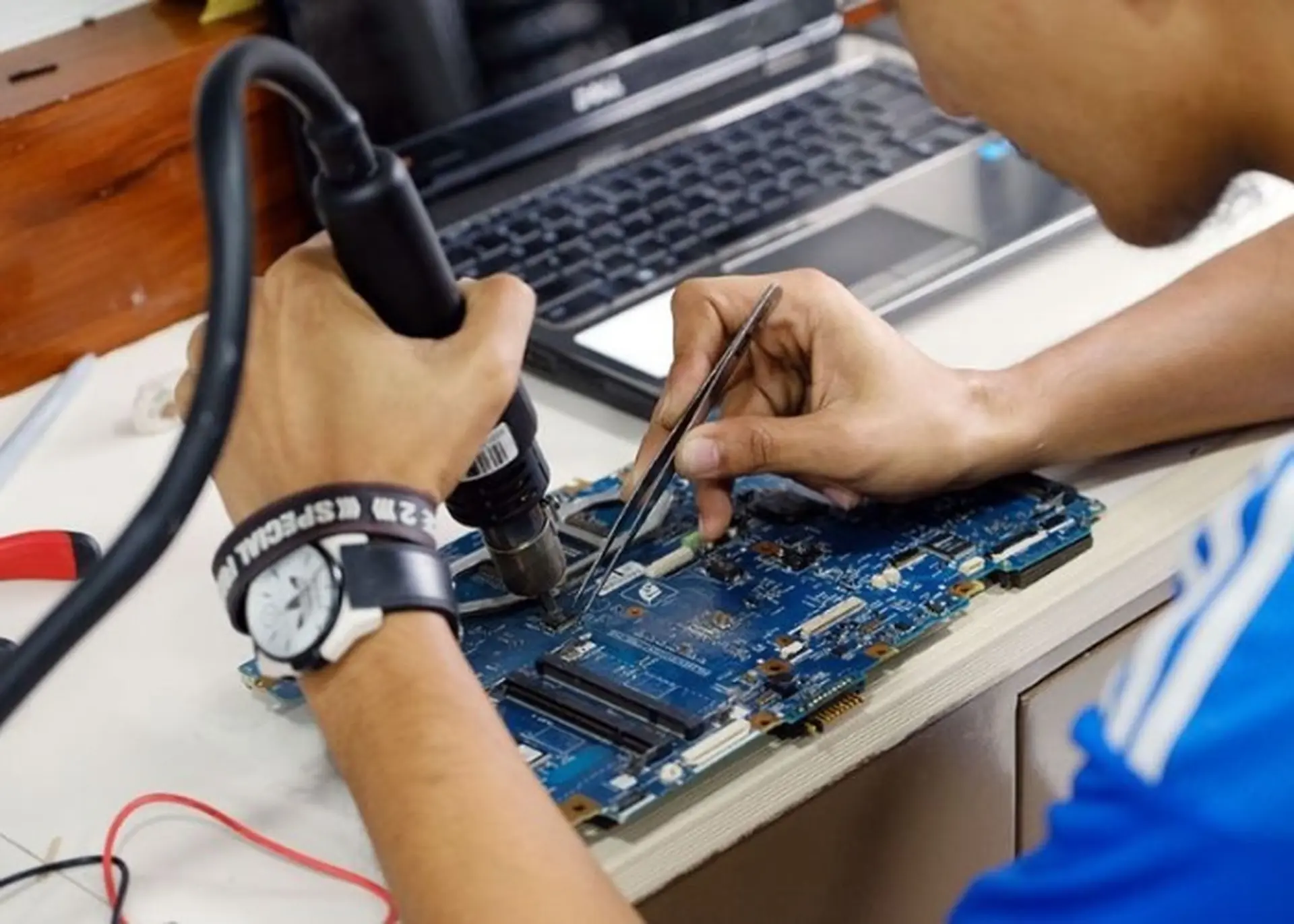 dịch vụ sửa bàn phím laptop, thay bàn phím laptop