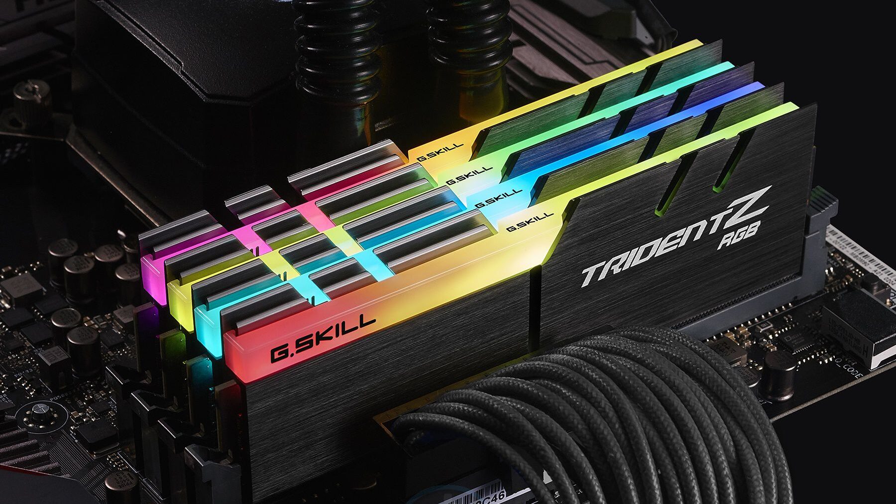 hai thanh ram ddr5 trong laptop