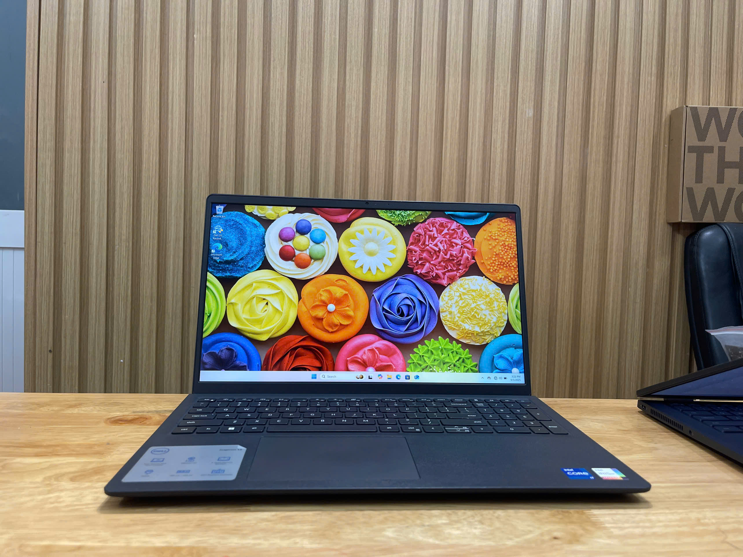 Dell Inspiron 3530 Core i7 1355U