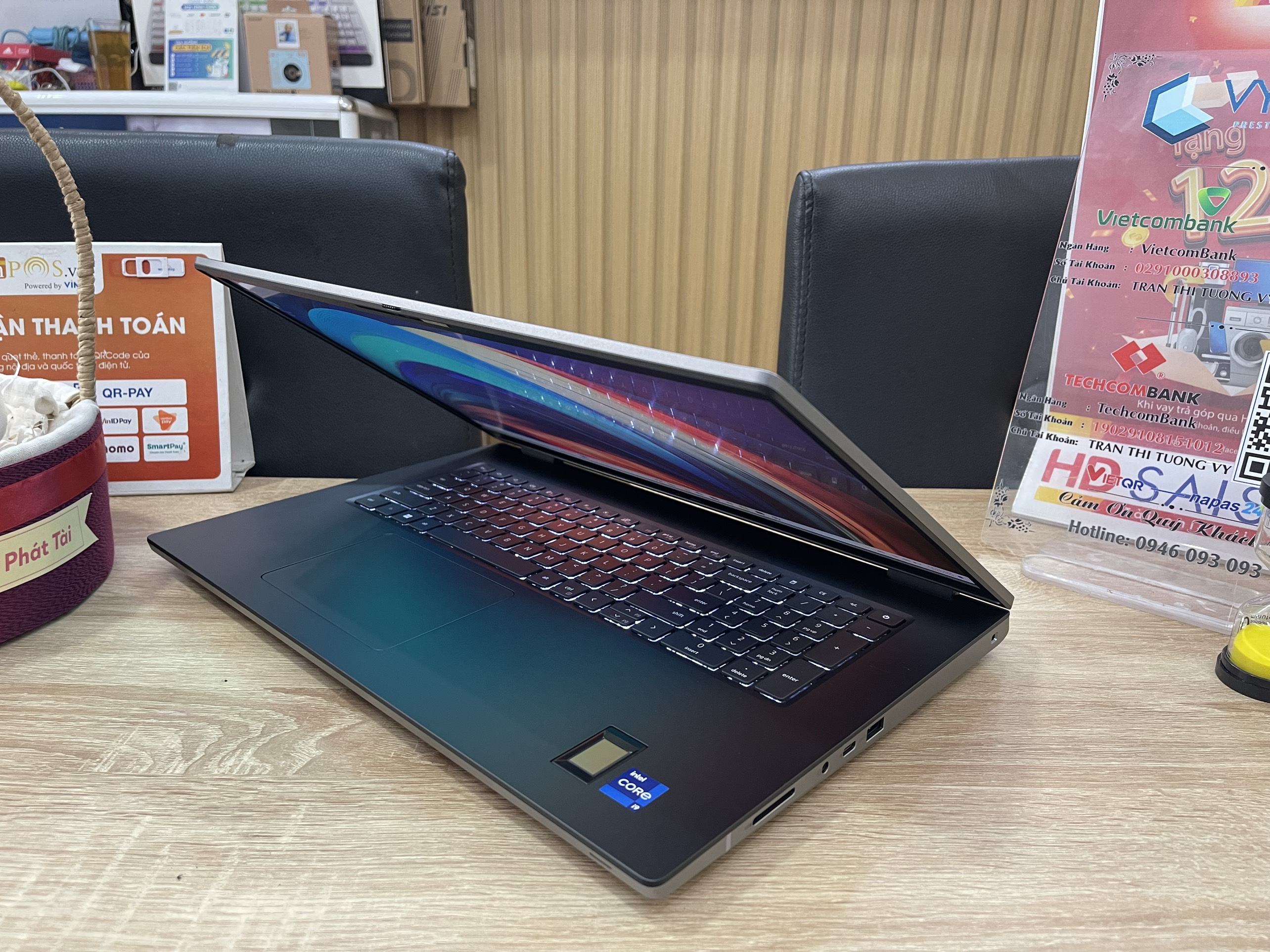 DELL PRECISION 7780 i9 13950HX / 32GB / 1TB / 17.3 UHD 4K 120HZ / RTX 2000 ADA DELL PRECISION 7780 i9 13950HX / 32GB / 1TB / 17.3 UHD 4K 120HZ / RTX 2000 ADA