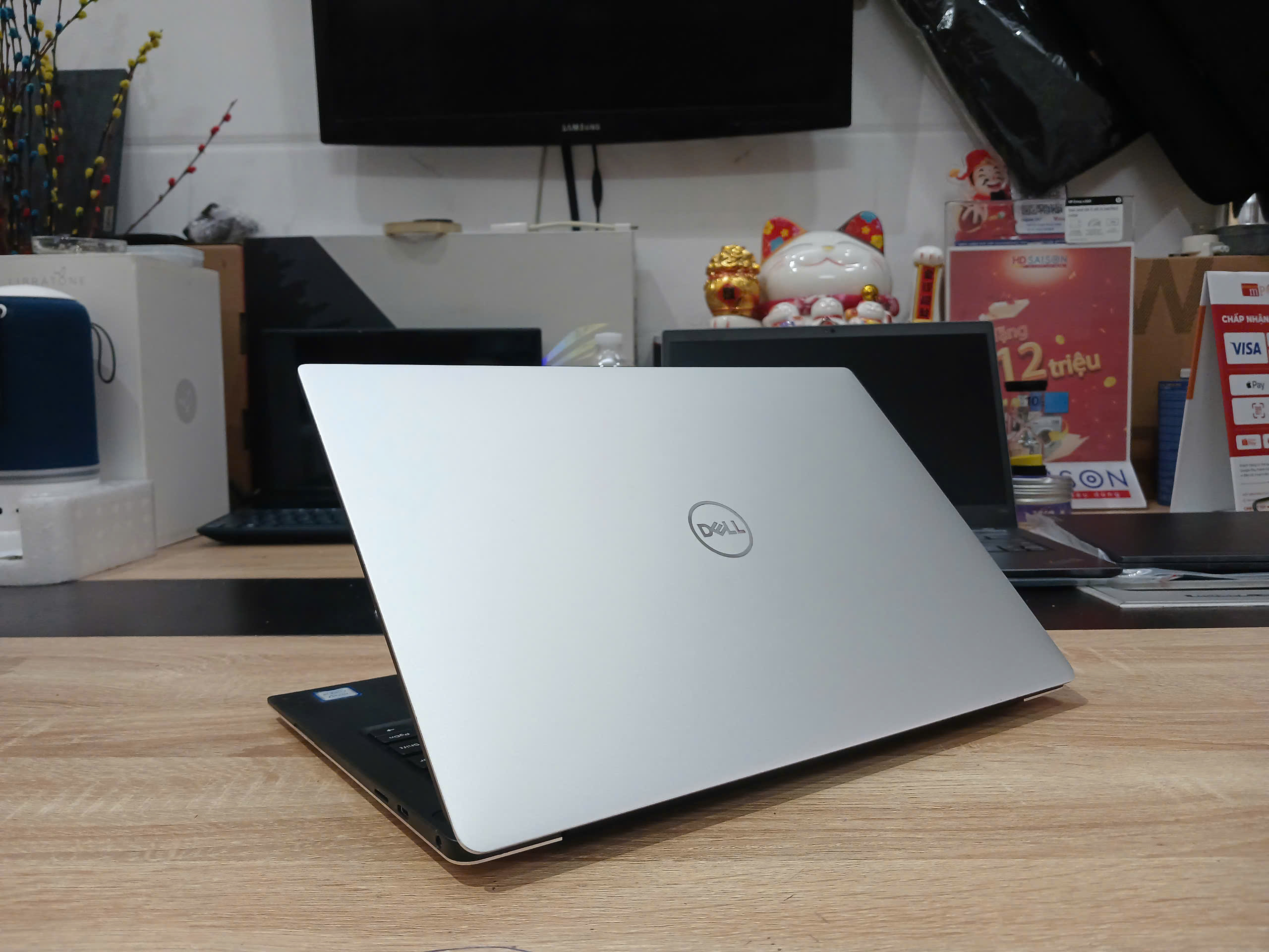 Dell XPS 9370 Core i5 8250U/ 8GB/ 256GB/ 13 inch FHD