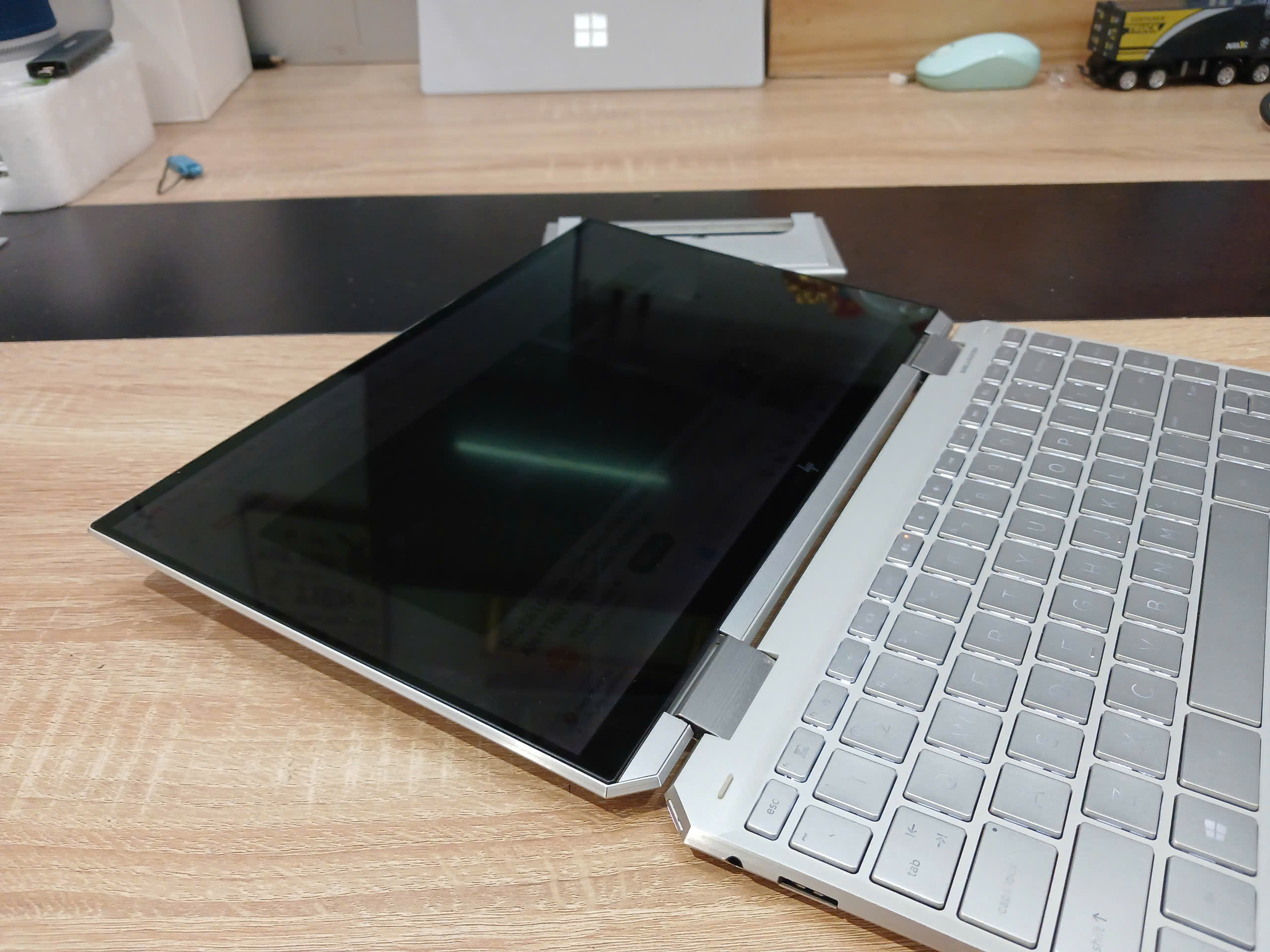 Laptop HP Spectre 13 X360 Core i5 1135G7/ 8GB Ram/ 256GB SSD/ 13.3 FHD Touch