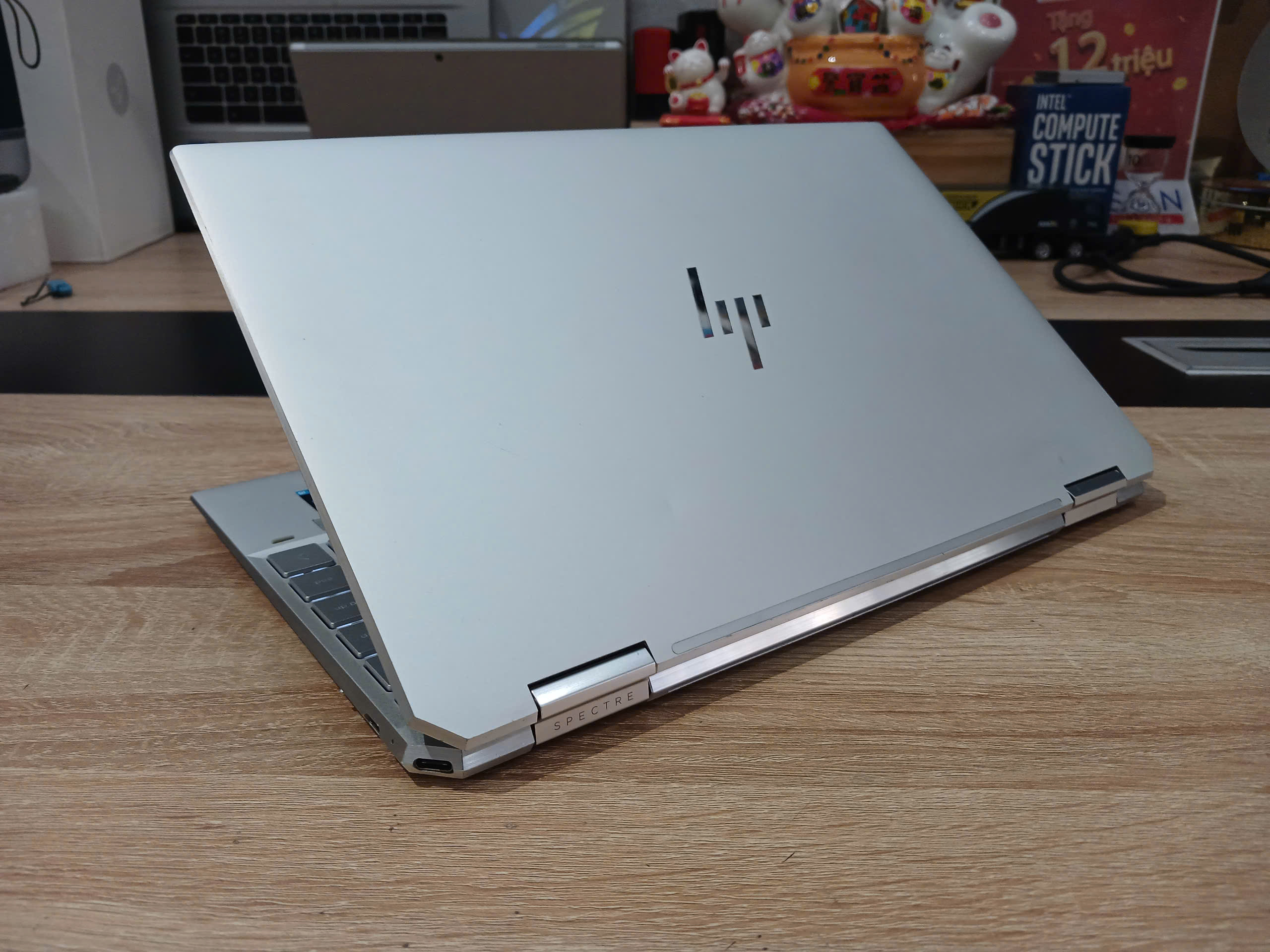 Laptop HP Spectre 13 X360 Core i5 1135G7/ 8GB Ram/ 256GB SSD/ 13.3 FHD Touch