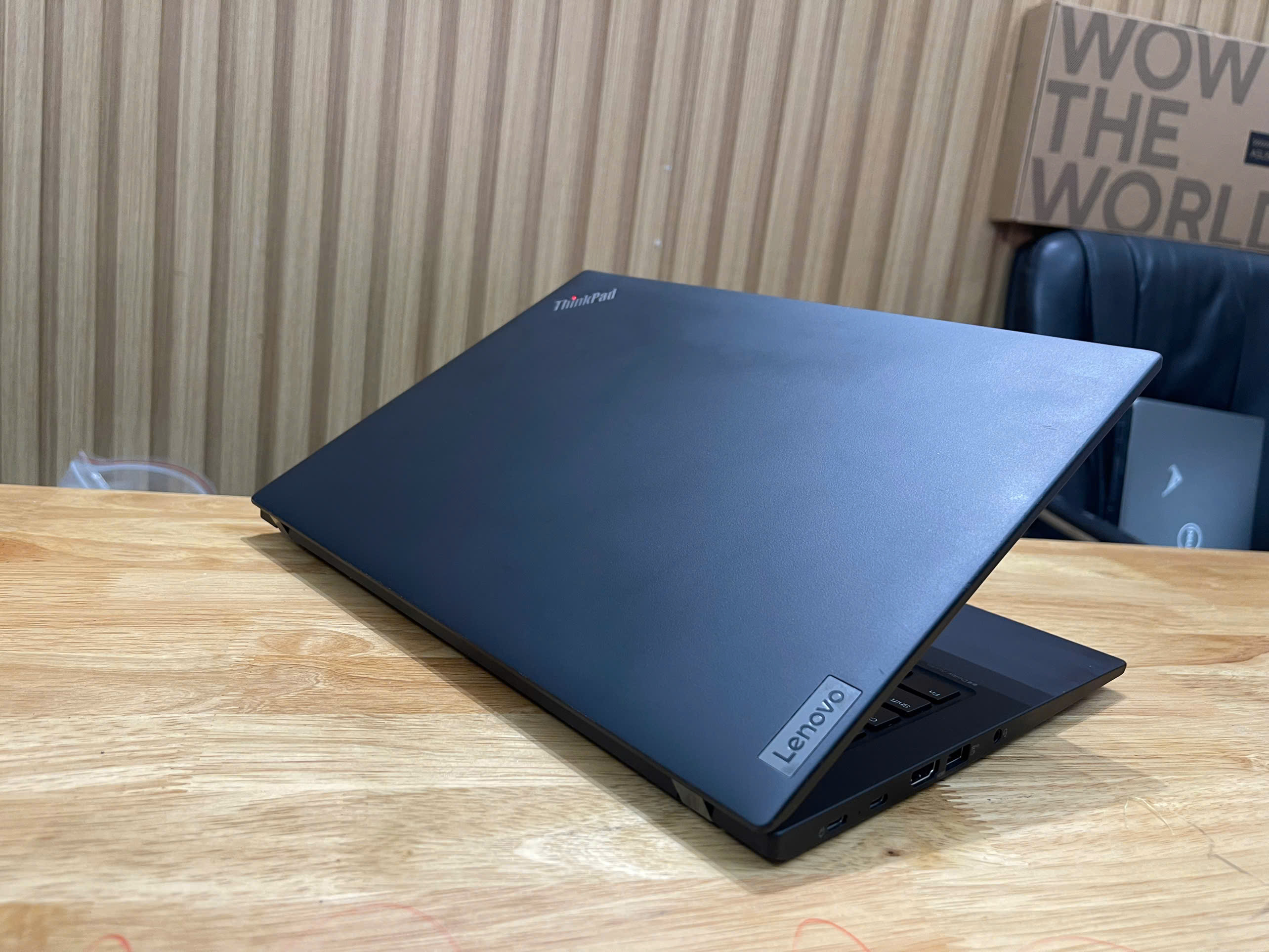 THINKPAD T14S GEN 4/ AMD Ryzen 7 THINKPAD T14S GEN 4/ AMD Ryzen 7
