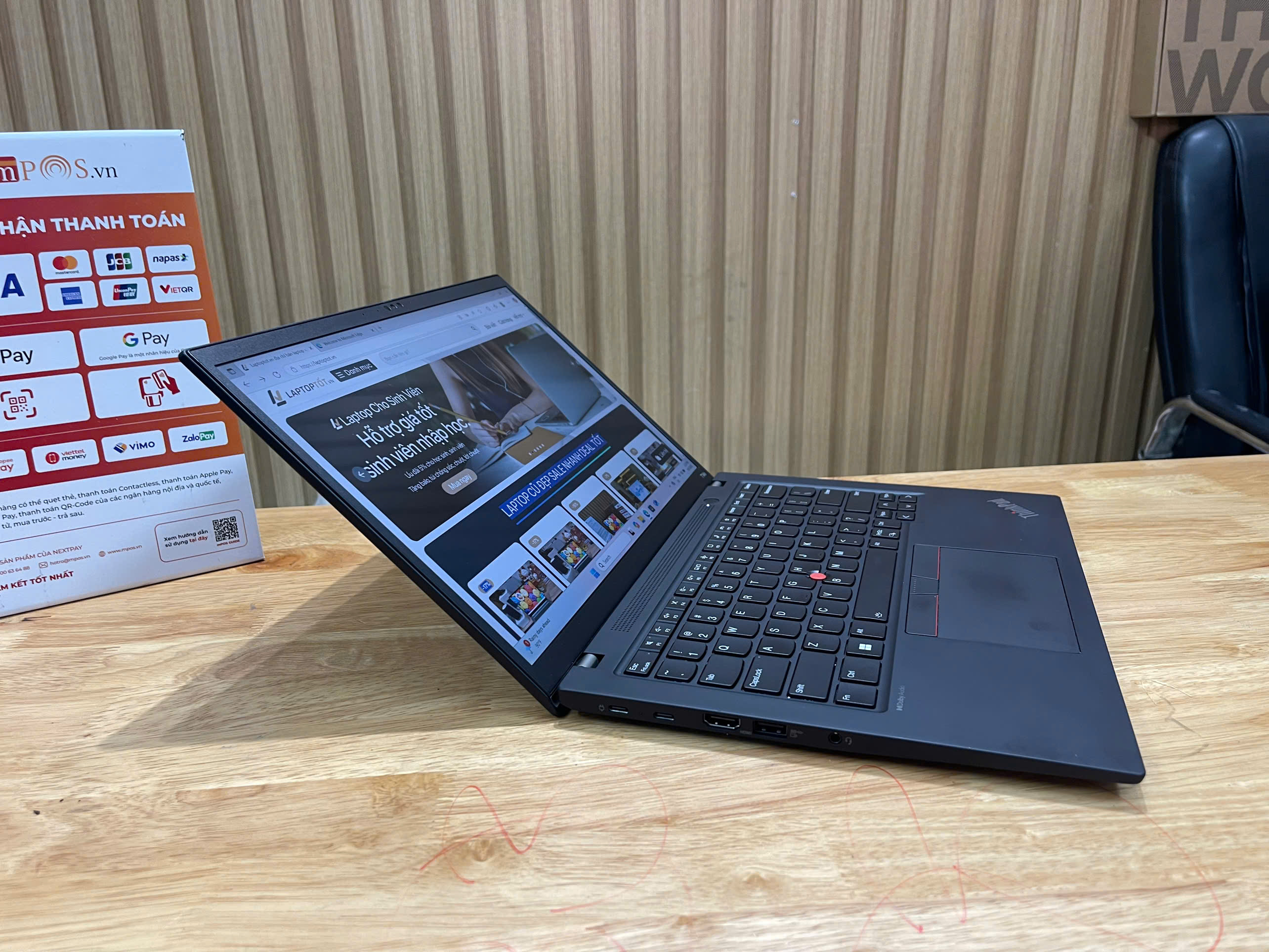 THINKPAD T14S GEN 4/ AMD Ryzen 7 THINKPAD T14S GEN 4/ AMD Ryzen 7